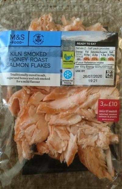Photo - Kiln smoked honey roast salmon flakes Marks & Spencer