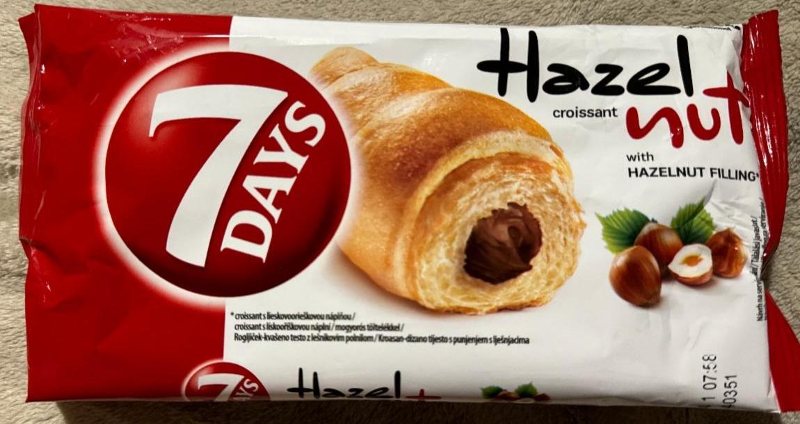 Photo - Croissant hazelnut 7 Days