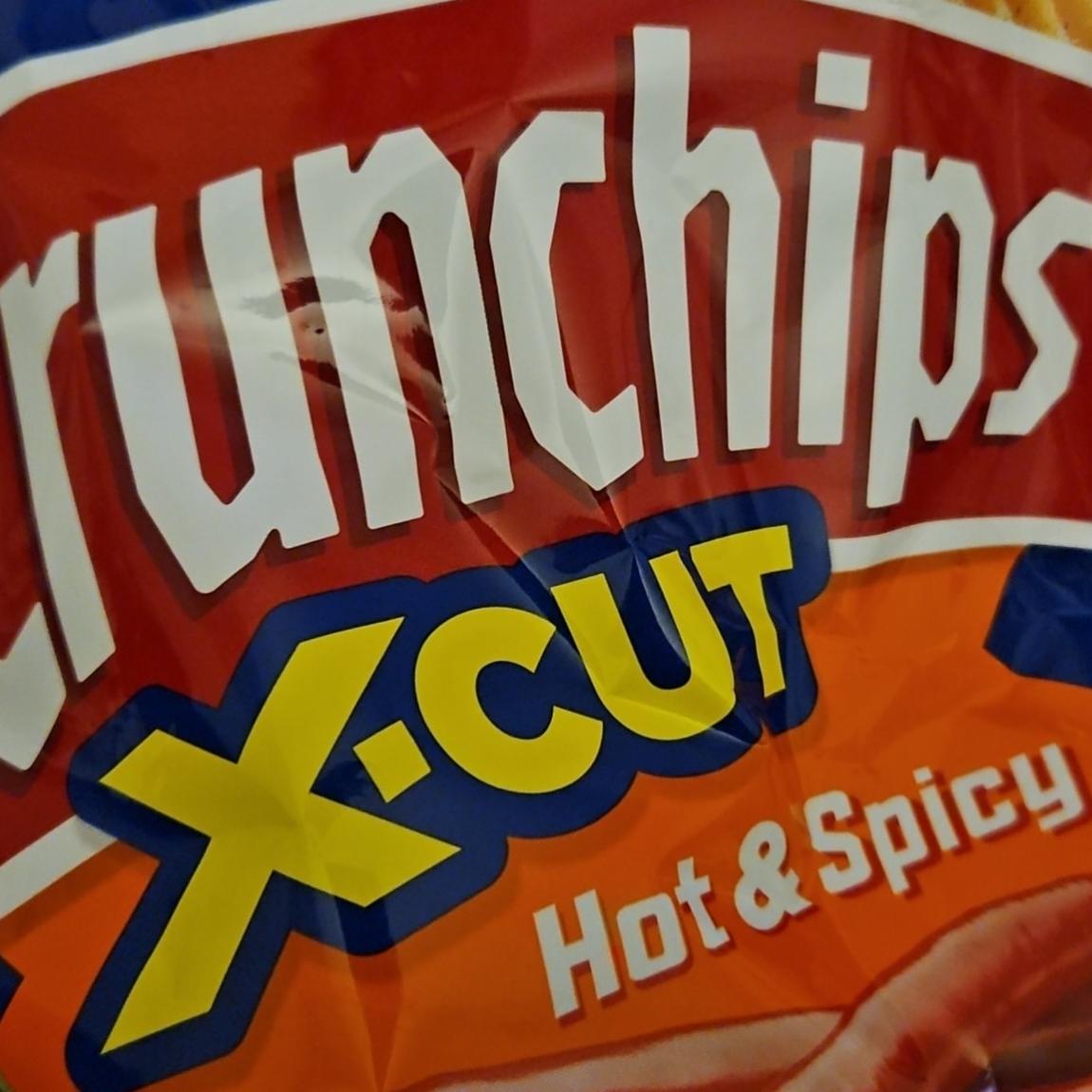 Photo - Crunchips X-Cut Hot & Spicy Crinkle Cut Potato Crisps 140 g