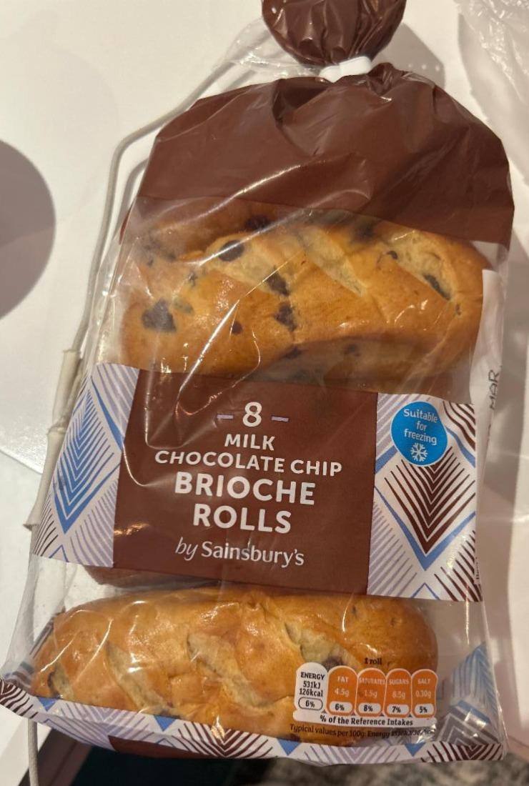 Photo - Milk Chocolate Chip Brioche Rolls by Sainsbury's