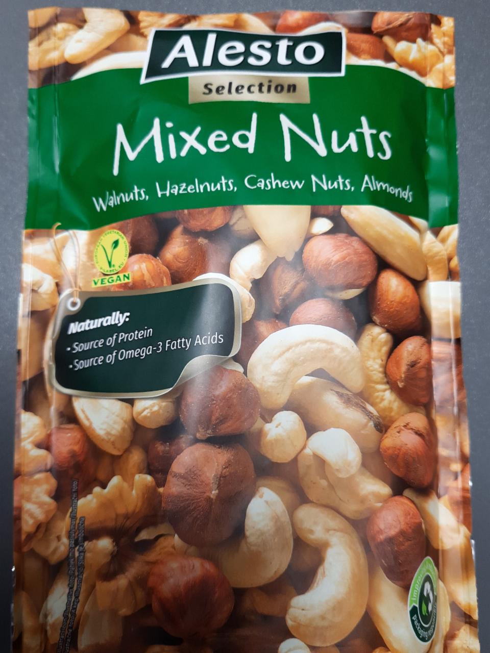 Photo - Mixed nuts (walnuts, hazelnuts, cashew nuts, almonds) Alesto
