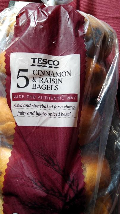Photo - 5 Cinnamon & Raisin Bagels Tesco
