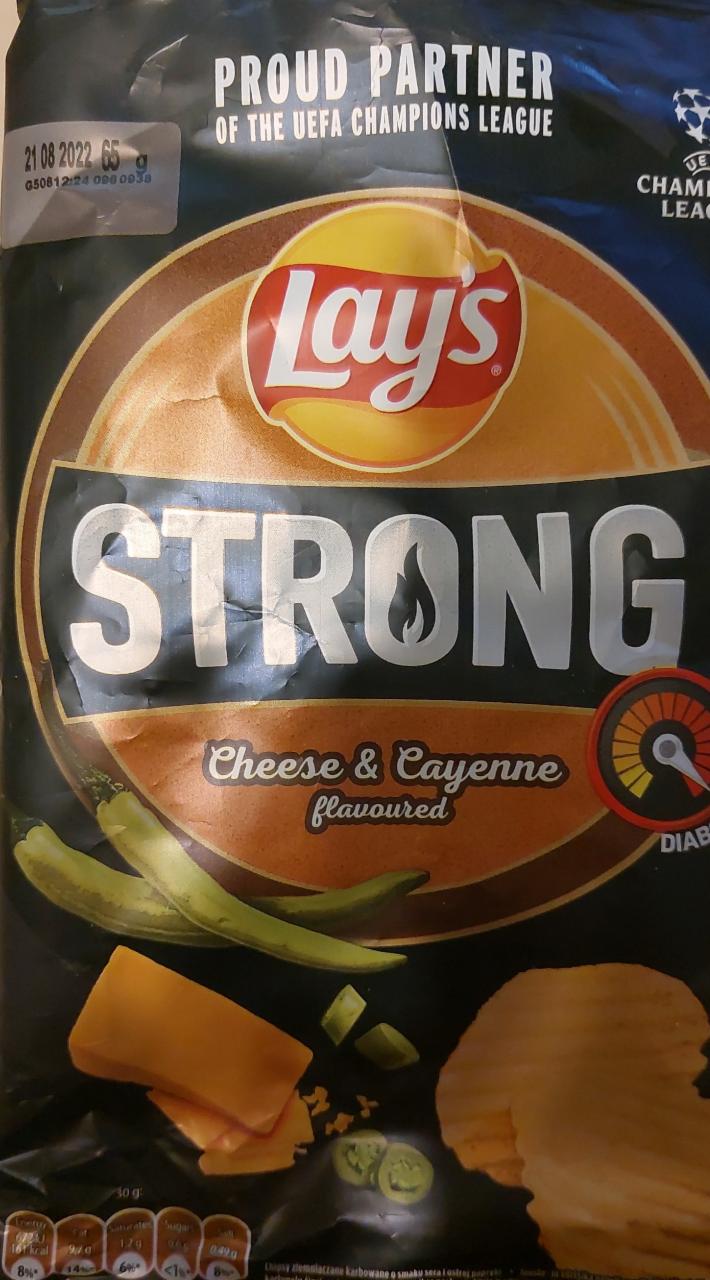 Photo - Lays Strong Cheese & Cayenne